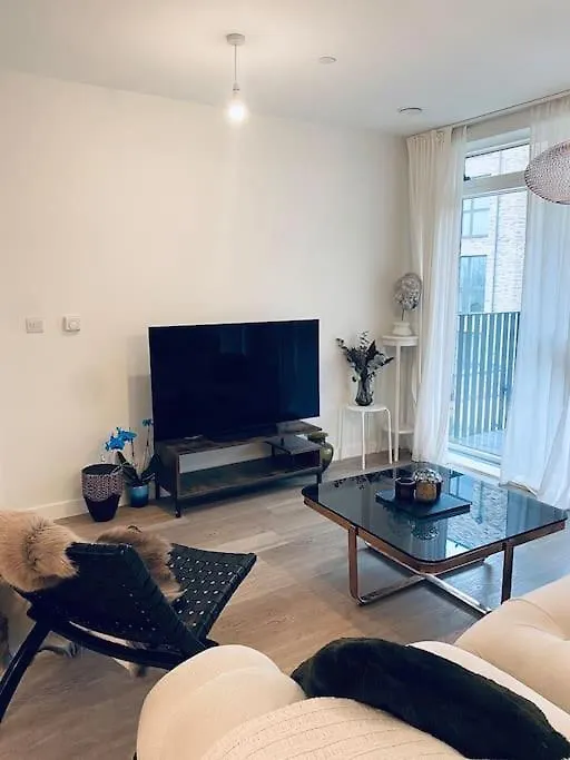Stunning 1 Bed Luxury Apartment Londres 0*,